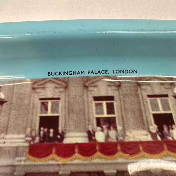 Buckingham Palace Decorative Tin Tray Worcester Ware - Picture 3 of 12
